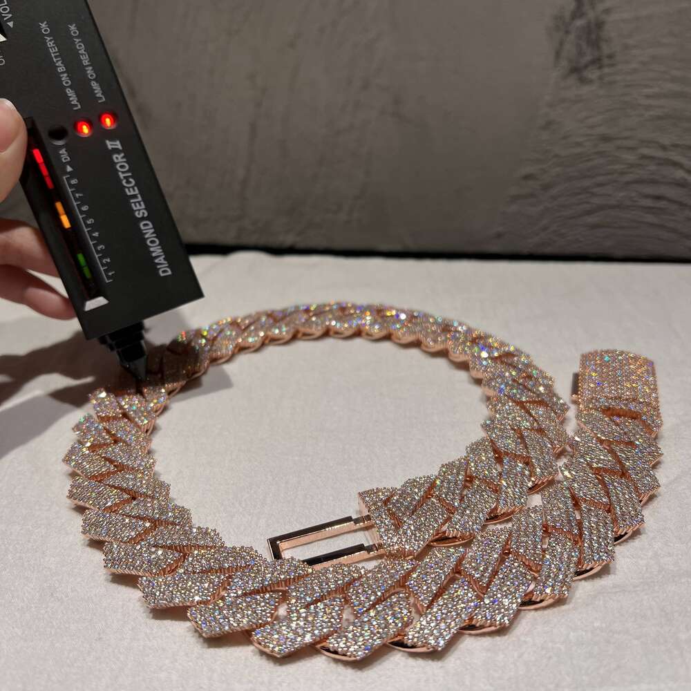 Luxuriöse Hip-Hop Miami Cuban  – Moissanite Cuban Link Chain Iced Out Bewertung und Preis