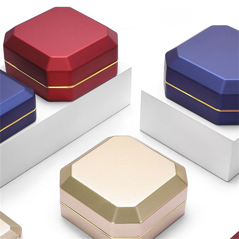 1 Stück LED Schmuck-Ringbox Lu – Velvet Ring Box Led Light Proposal Bewertung und Preis