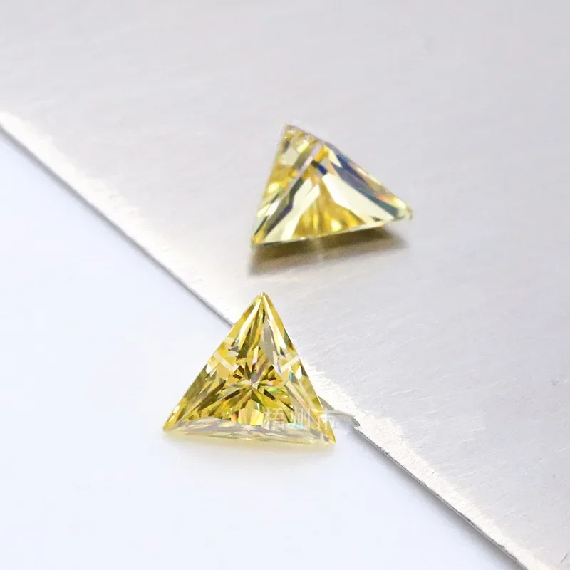 MOJY Dreieckiger Zitronengelbe – Gra Certificate Loose Moissanite Stone Bewertung und Preis